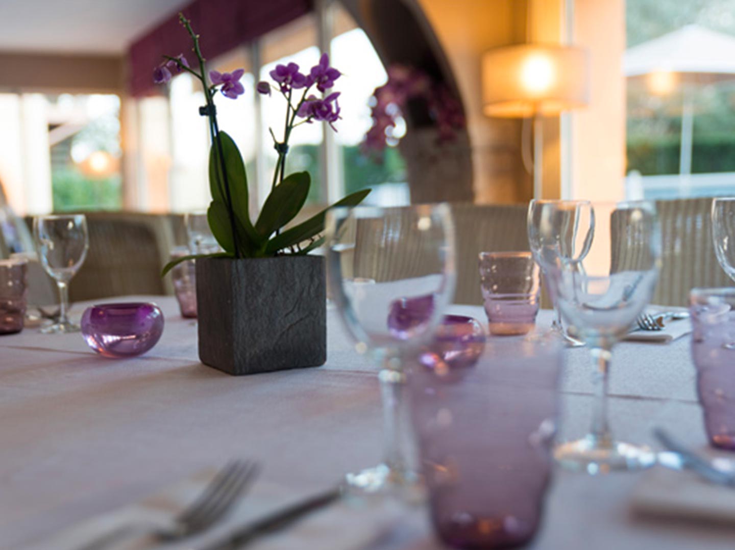 Hostellerie de l'Abbaye - table restaurant